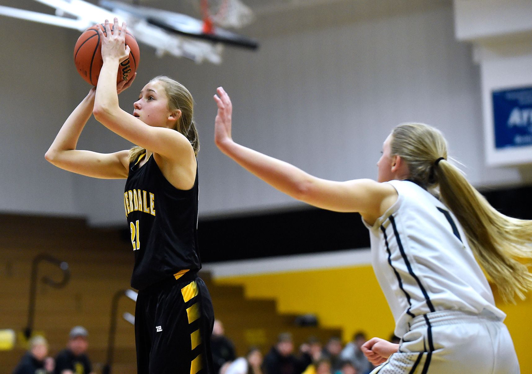 Class 2A Girls' Basketball Riverdale Regional Final: Riverdale vs. Harvest Christian